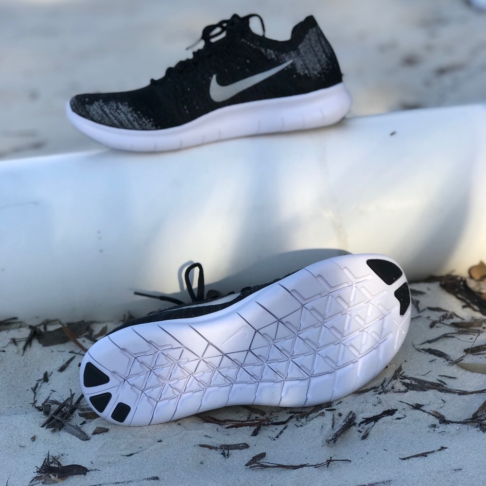 NWT NikeID Free Rn Flyknit 2017 WMNS - Picture 5 of 8